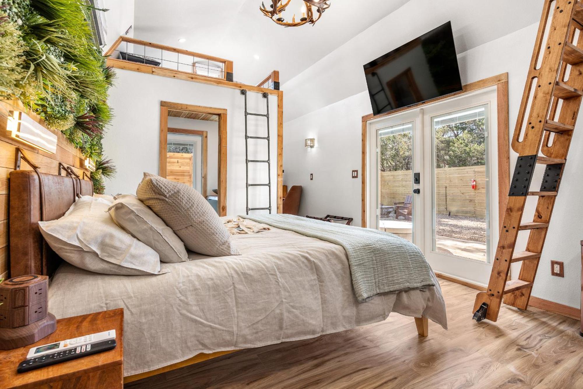 Romantic Luxury Retreat Hot Cold Pool & Sauna Wimberley Dış mekan fotoğraf